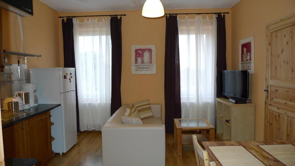 פלאואן Reusa Apartments חדר תמונה