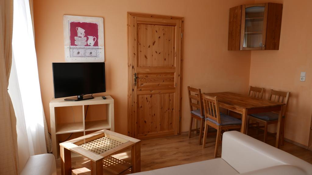 פלאואן Reusa Apartments מראה חיצוני תמונה